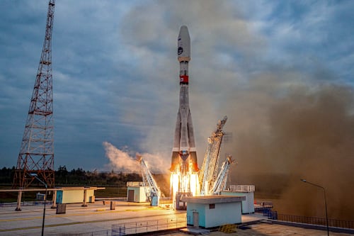 Agencia espacial rusa en problemas: Podría recurrir a publicidad en Cohetes Soyuz para sobrevivir