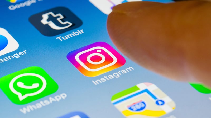 Instagram tiene una herramienta muy útil para solucionar el problema de las fotos y videos con los ex