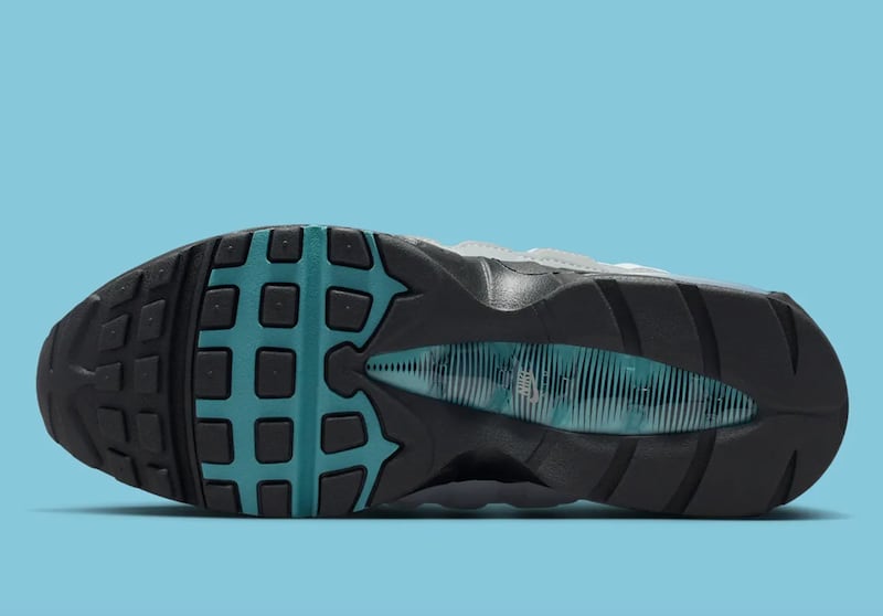 Nike Air Max 95 Mixes Up “Mineral Teal”