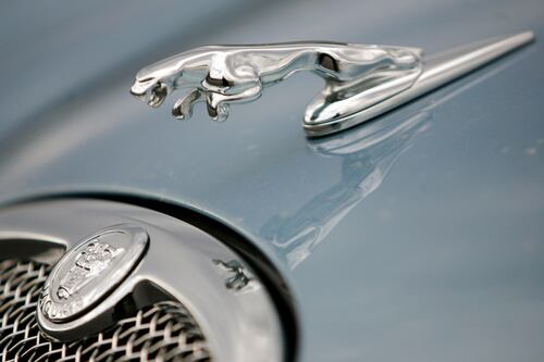 Jaguar anuncia el lanzamiento de su primera línea de autos eléctricos: Su diseño es inspirado en los autos de los 60