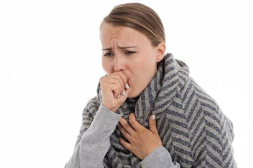 ¿Cómo sé si mi tos es compatible con los síntomas del Coronavirus?