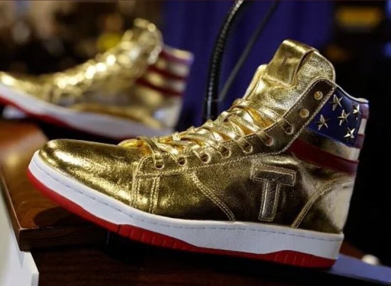 Zapatillas Donald Trump
