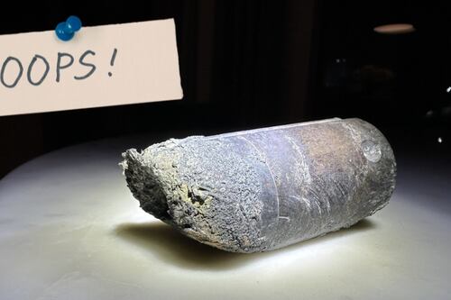 De la ISS a tu sala: La batería que vagó tres años por el espacio y que al caer perforó una casa en Florida