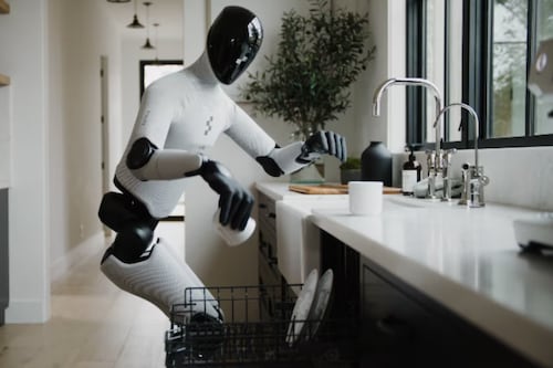 La dura realidad del robot Figure 03: Es el “mayordomo” más lento de 2025 y las redes no lo perdonan