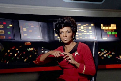 Star Trek: Las cenizas de Nichelle Nichols, la teniente Uhura, serán llevadas al espacio exterior