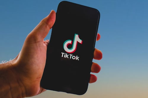 El truco escondido en las profundidades de TikTok para poder ver hasta dos horas de videos sin conexión