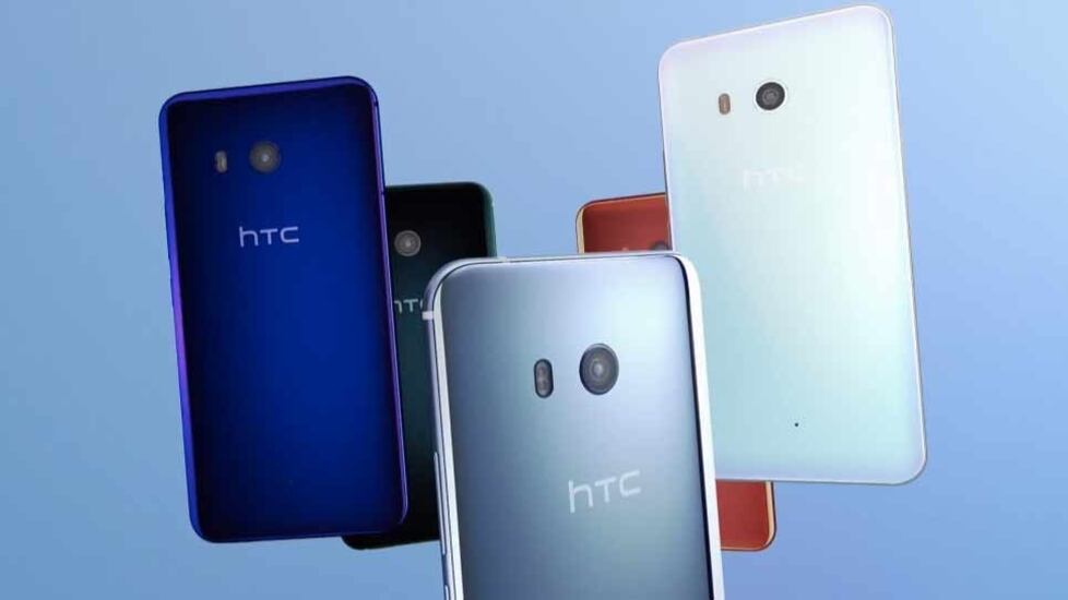 Somos víctimas de un ataque de nostalgia y recordamos Edge Sense de HTC junto a otras funciones que volvían "estrujables" a los smartphones.