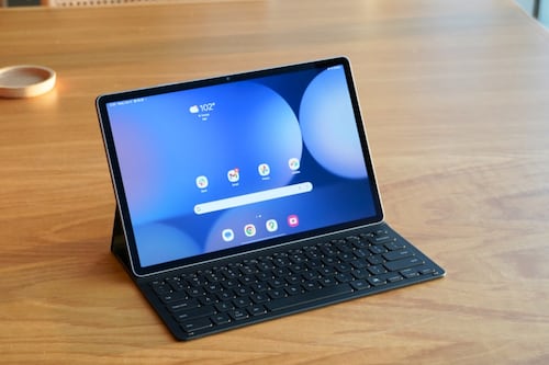 Cine en cualquier lugar: Galaxy Tab S10 Lite apuesta por la comodidad y autonomía para los fanáticos del streaming