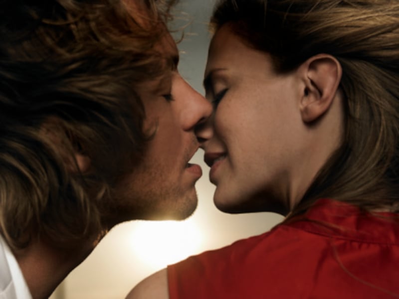 Se revela la clave de un beso perfecto y tiene que ver con la genética
