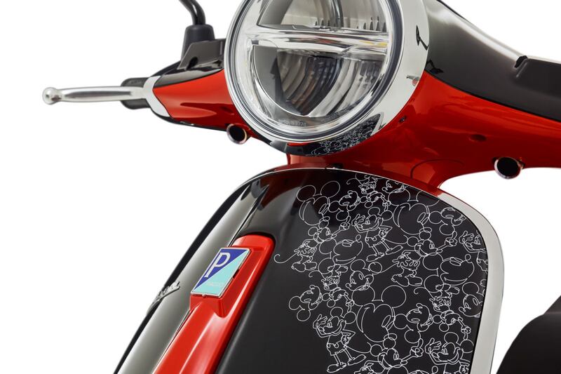 Disney Mickey Mouse Edition by Vespa