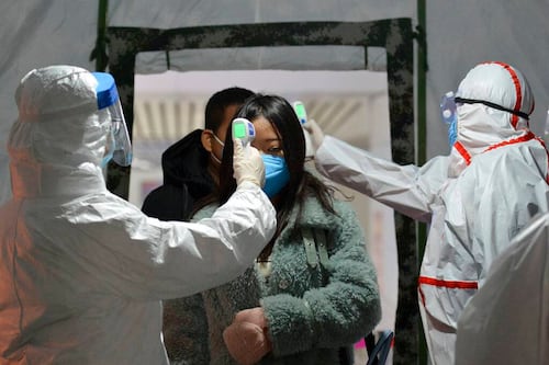 Alerta en Italia: más de 6 mil pasajeros están retenidos en crucero luego que pasajero chino mostrara síntomas de coronavirus