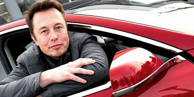 Elon Musk retrasa otra vez el Roadster de Tesla hasta 2023