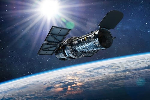 La vista más clara: El telescopio Hubble de la NASA captura una impresionante imagen del cometa interestelar 3I/ATLAS