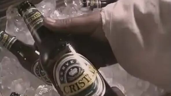 Clip del spot que aparecía en la película