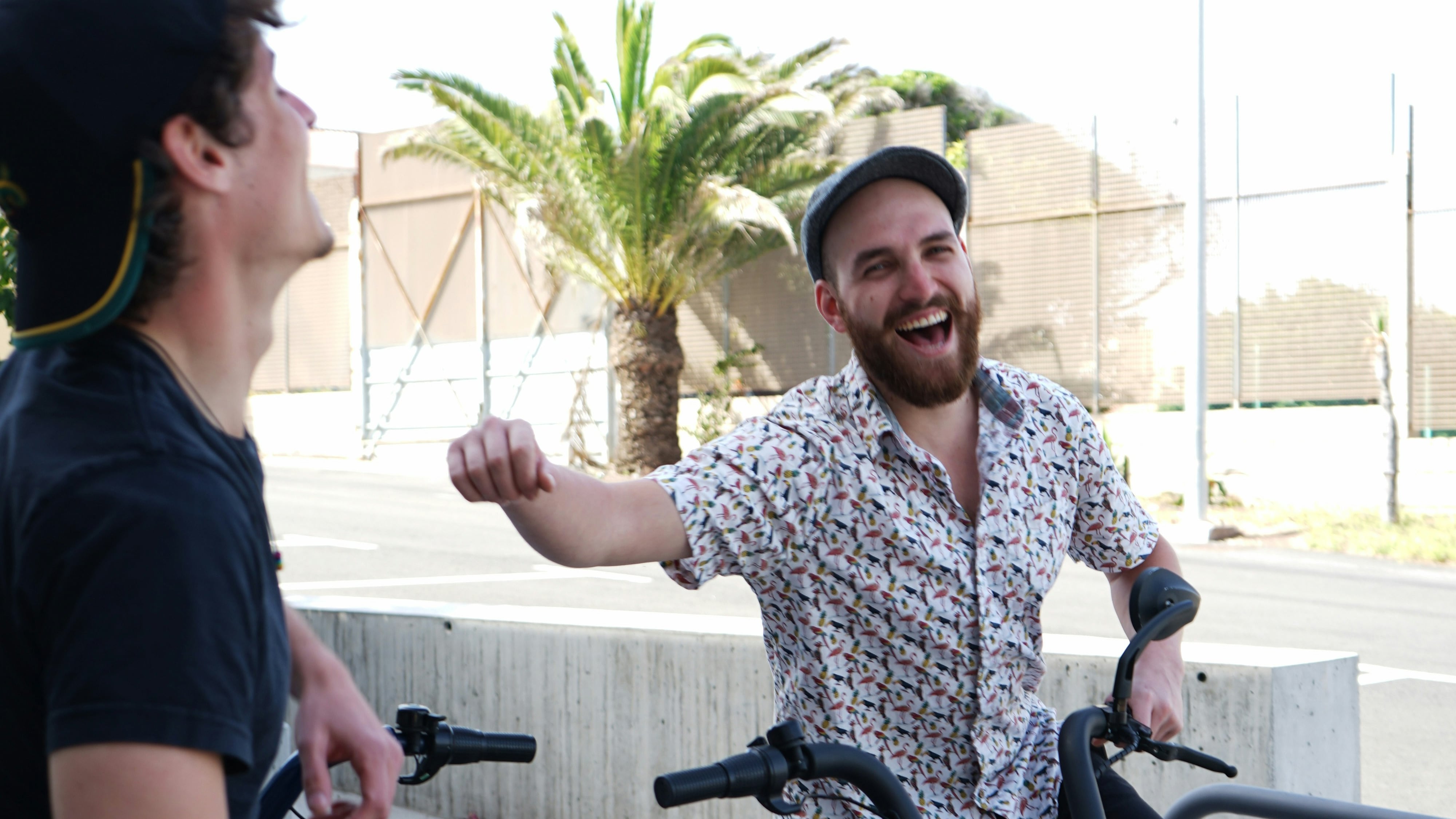 Las expectativas en la amistad y la manera en que entendemos el apoyo emocional varían según el género, y pueden definir cuánto nos afecta la disolución de estos lazos tan significativos.