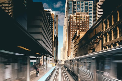¿En qué consiste la tecnología Hyperloop, cuyos trenes alcanzarían hasta 1.200 km/h?