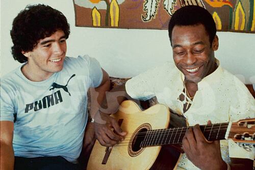 Pelé y Diego Maradona brillaron con zapatillas Puma: ¿qué figuras las usarán en Qatar 2022?