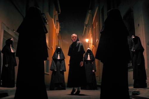 ¿Ya viste La Monja 2? Cinco películas de terror en Netflix que te preparan para el suspenso