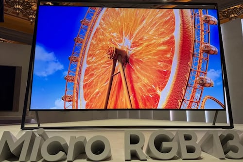 Proyectores vs televisores de 130 pulgadas: ¿Es la nueva batalla de 2026?