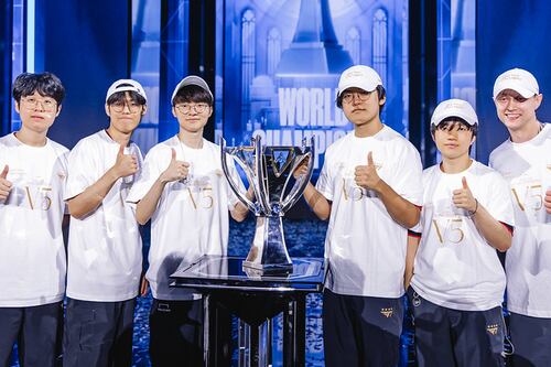 T1, el más grande del mundo | Junto a Faker alcanzaron su quinto trofeo de Worlds