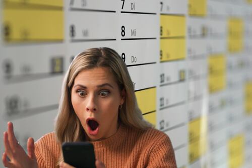 Usuarios de las redes sociales quedan en shock al descubrir que faltan 10 días en el calendario de iPhone