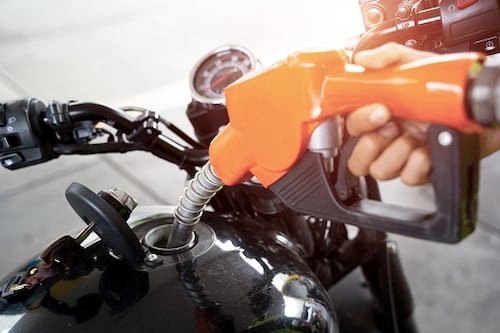 Las apps para ver la gasolina más barata en Colombia (justo cuando podría volver a subir fuerte)