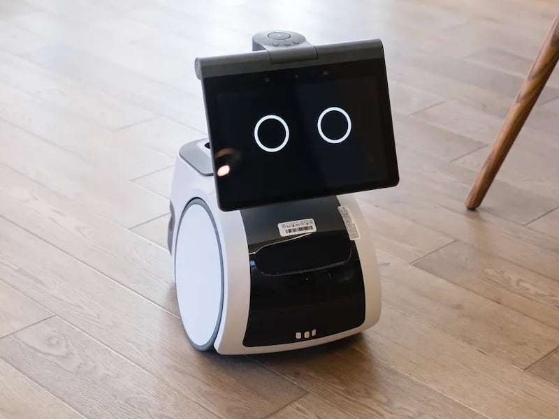 Conoce los anuncios de Amazon en su evento de dispositivos de otoño en los que resalta la llegada de un robot