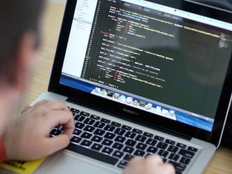 El primer detector de estafas del mundo impulsado por IA, Norton Genie, ahora en ChatGPT