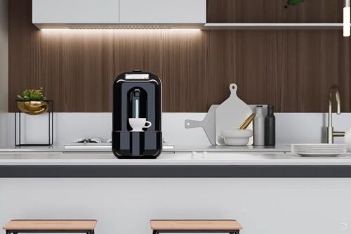 ¿Fan del café? Esta cafetera puede preparar un “espresso” usando el agua condensada del aire