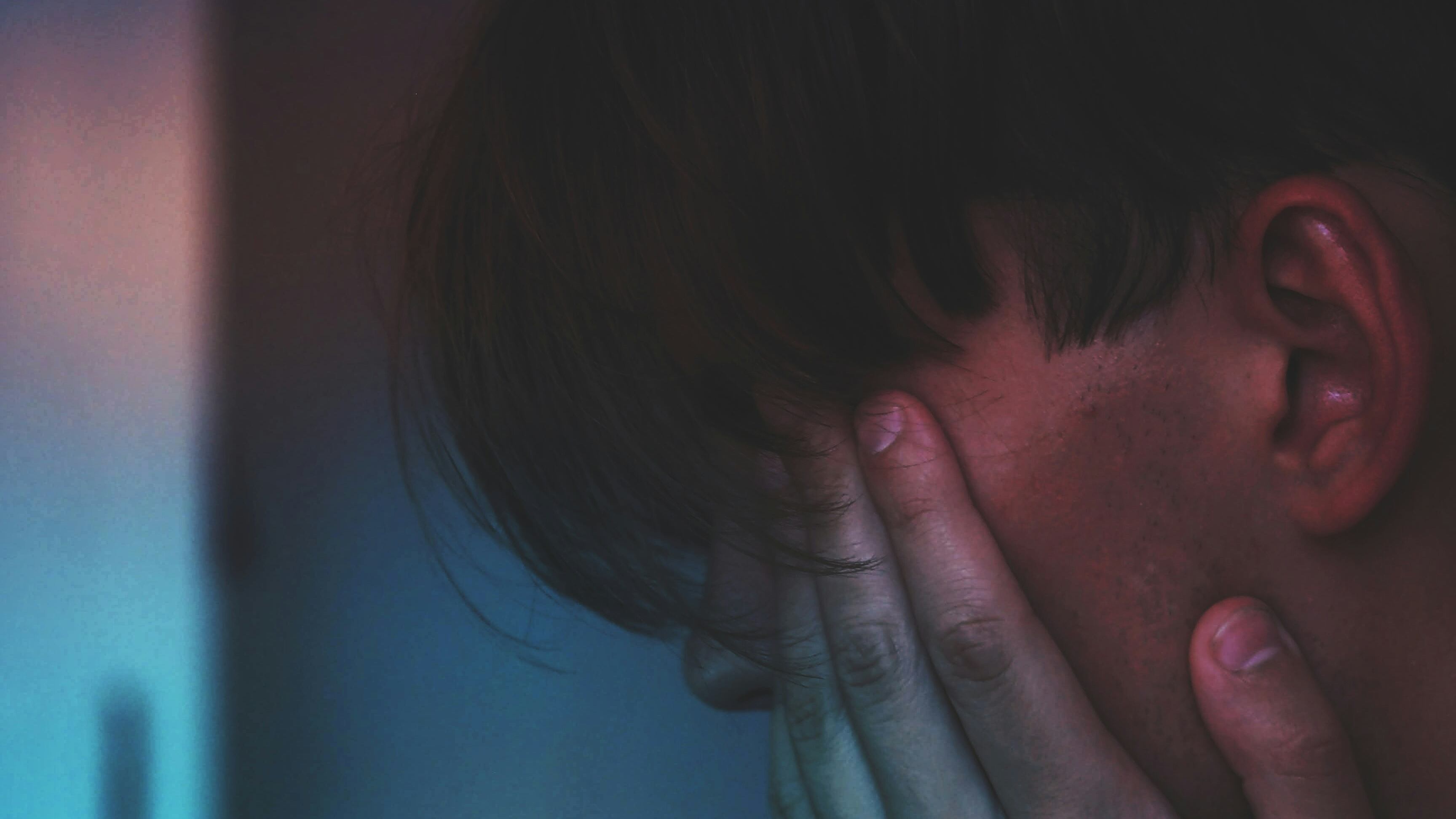 David Burchkartd configuró él mismo la aplicación Character AI para poder “hablar” con su hijo muerto.