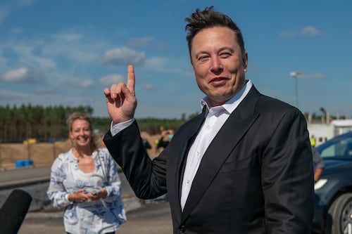 La batalla continúa: Elon Musk desafía al jurado y prepara su contraataque legal contra OpenAI
