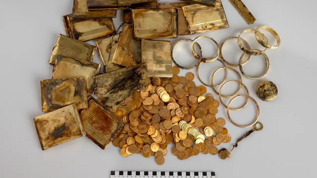 Tesoro de monedas de oro - Museo de Bohemia Oriental