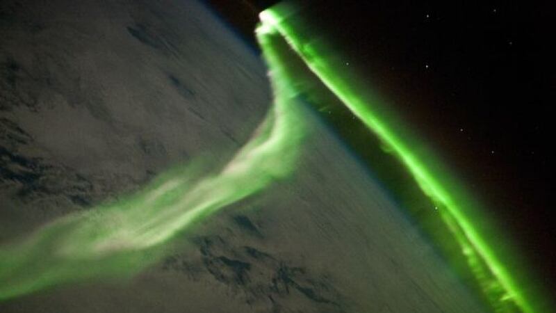 ¿Vienen nuevas auroras australes en Chile? El astrónomo Sebastián Campos habla de las próximas tormentas solares