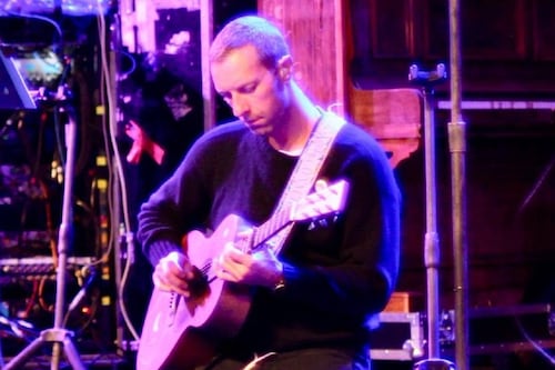 Coldplay suspende giras de conciertos por su impacto ambiental
