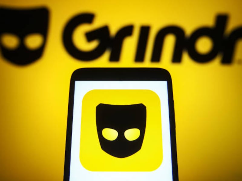 ¿Es real o es un bot? Grindr despliega IA avanzada para cazar perfiles falsos y proteger a sus usuarios