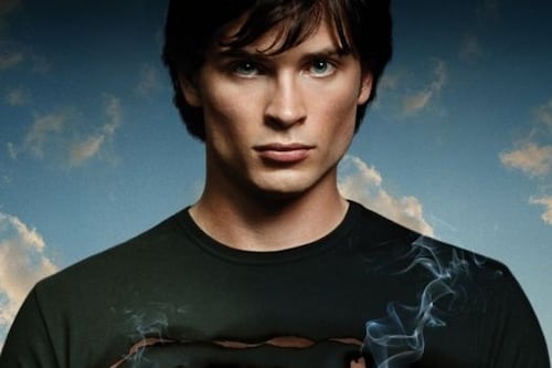 Smallville: Este fanart enfrenta a Superman de Tom Welling contra Batman de Jensen Ackles