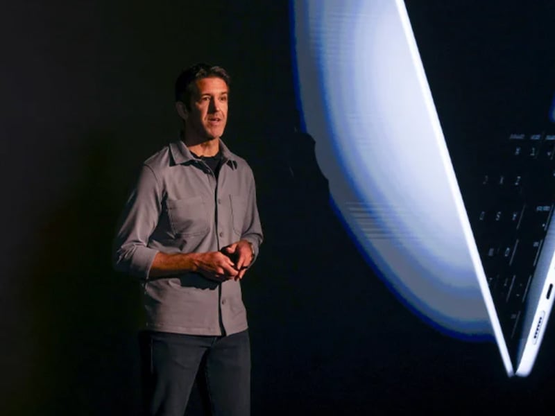 De atleta universitario al trono tecnológico: 5 cosas que nadie te contó sobre el pasado de John Ternus