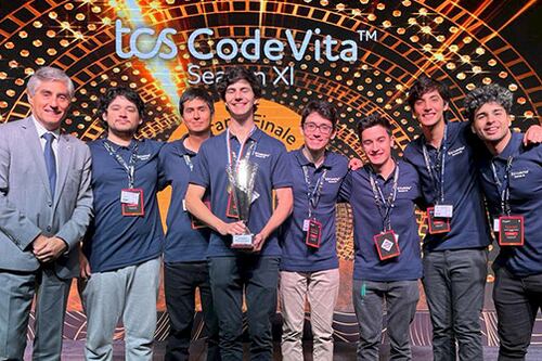 El mejor programador del mundo es chileno: orgullo nacional gana el CodeVita 2024