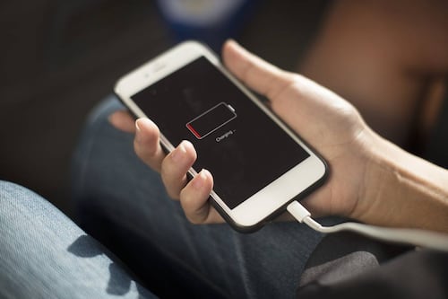 Fin del mito: Cargar tu teléfono al 100% podría estar dañando y acortando la vida útil de su batería