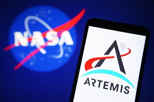 NASA presentó los extraños vehículos eléctricos que trasladarán a los astronautas de Artemis
