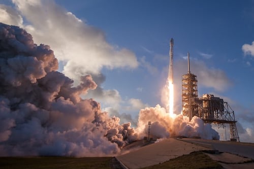 NASA: 100 mil personas y hoteles sin lugar, la expectación que genera el lanzamiento de Artemis I en Florida