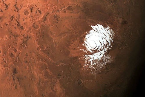 Científicos briánicos encuentran que el agua en Marte abundaba hasta “hace poco” en el planeta rojo
