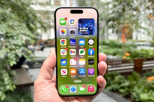 Reportes de Apple indican que iPhone 17 copiaría esta brutal característica de los Samsung Galaxy S24 Ultra