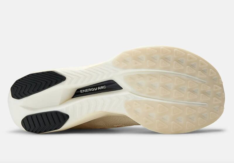 New Balance con Token. - NB