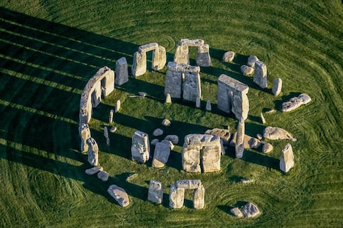 Estudio: investigadores recrearon el histórico monumento Stonehenge y notaron que tenía un curioso efecto de sonido
