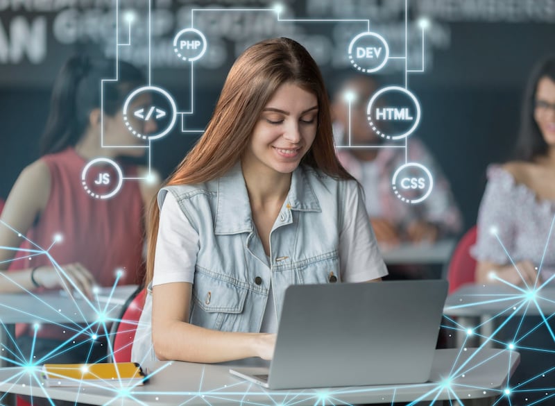Este regreso a clases todos los estudiantes podrán aprovechar las capacidades de este asistente virtual