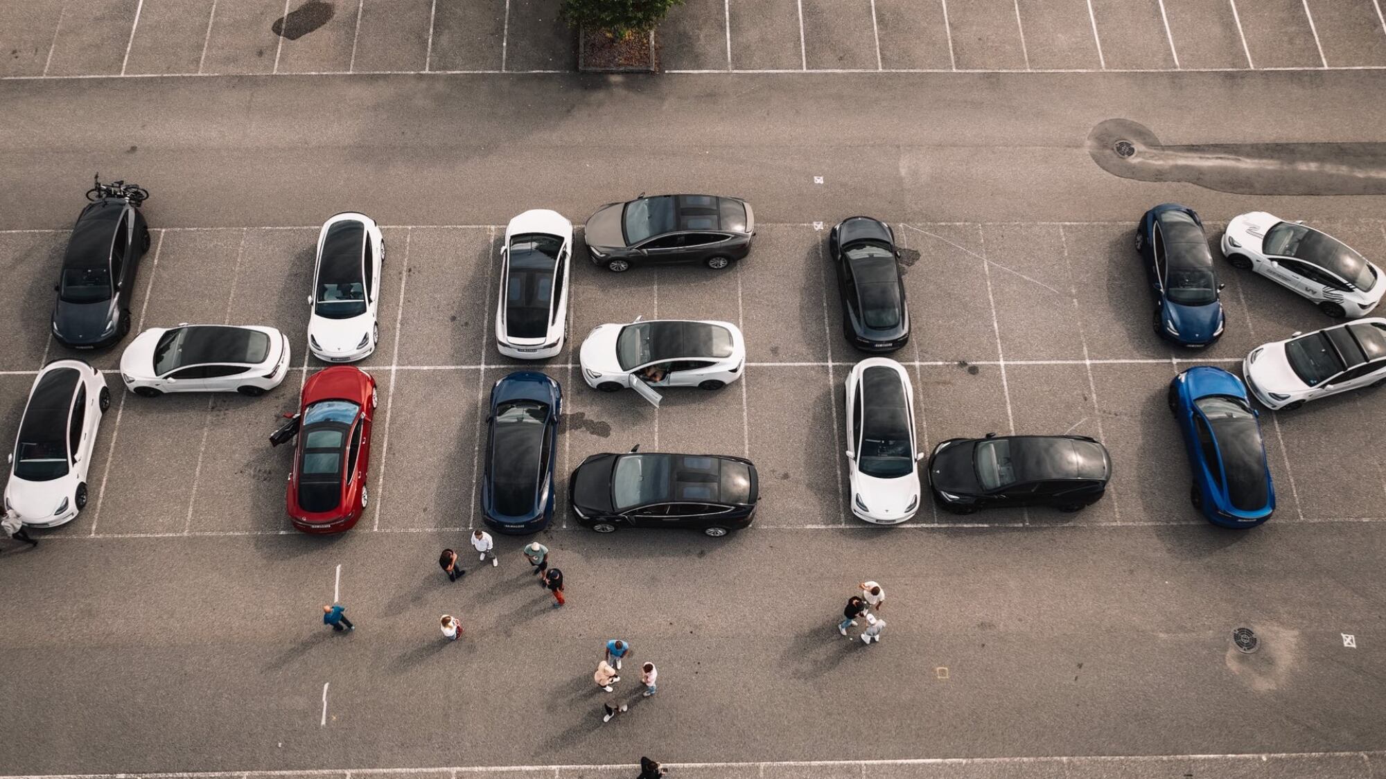 Los usuarios de Tesla en Noruega acusan a la empresa de Elon Musk de no responder a sus denuncias sobre daños en los vehículos