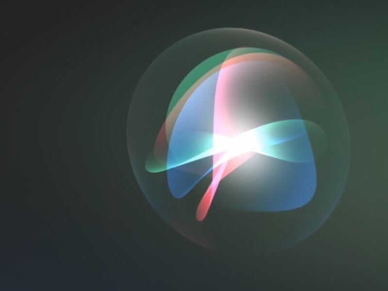 ¿Siri con cerebro de Google? Apple estaría a punto de hacer un trato histórico con Gemini