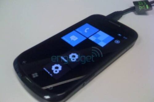 El Samsung Cetus i917 con Windows Phone 7 muestra la cara