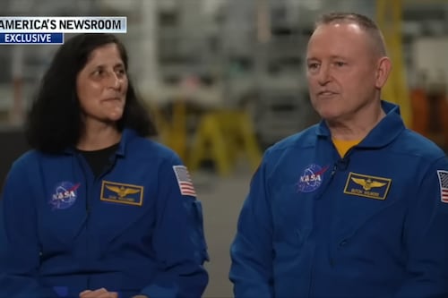 Astronautas varados por 9 meses en el espacio hablan por primera vez en público: “no estuvimos atrapados”